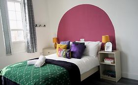 Bright And Spacious Studio In Central Birmingham